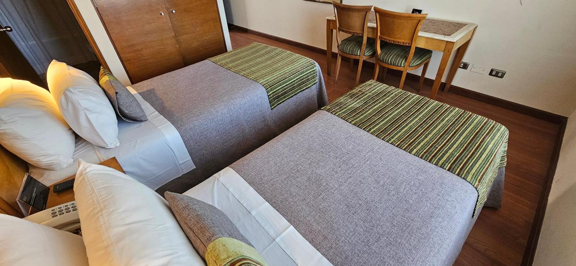 Rq Santiago Aparthotel Bagian luar foto